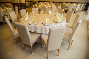 Roumanie Hotel Târgu Jiu, Extérieur